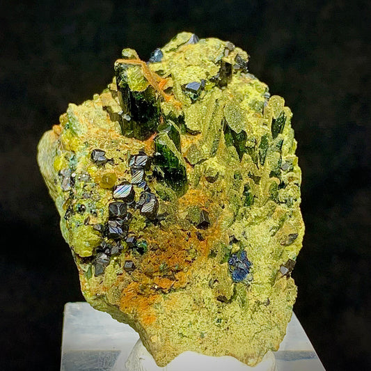 Vesuvianite, Magnetite, Diopside, 295 Carats, 59 Grams, Mineral Association, Skarn Deposit, Idocrase, Pyroxene, Collector Specimen, Miniature Specimen, Complex Mineral, Cabinet Specimen