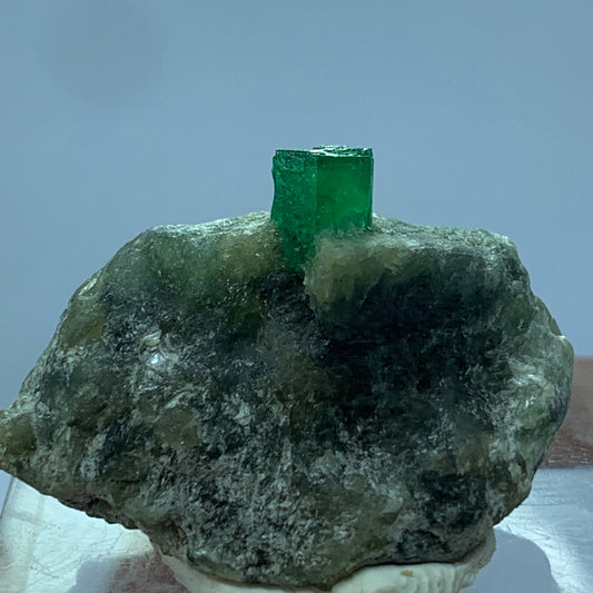 Emerald Crystal, Raw Emerald, Vivid Green Emerald, 35 Carat, Swat Emerald, Pakistan Gemstone, Mineral Specimen, Green Crystal, Collector Stone, Raw Stone, Natural Emerald