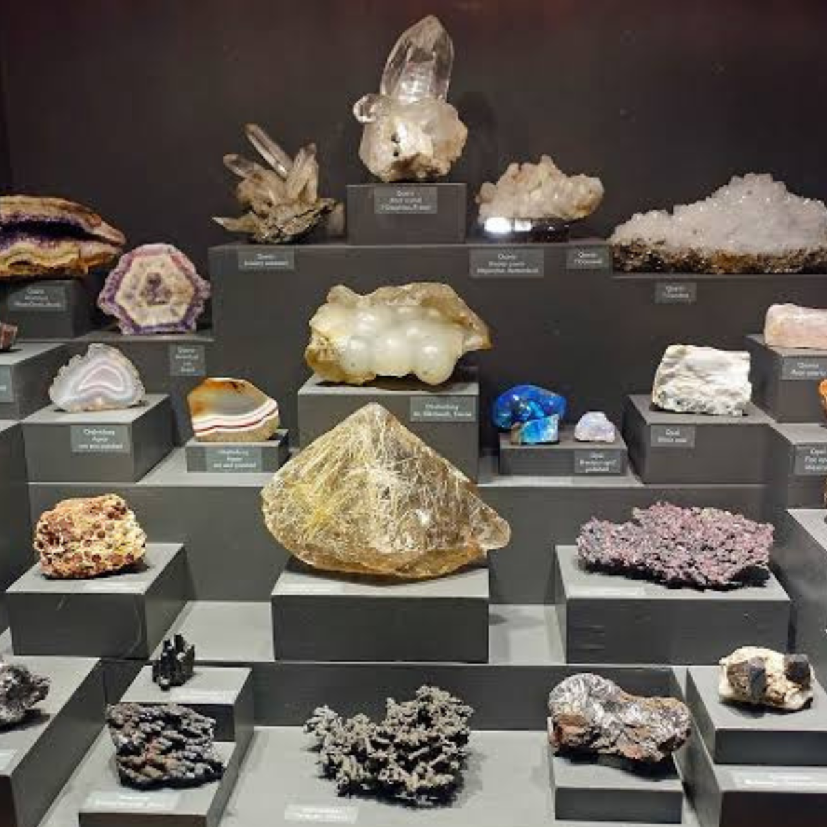 Minerals & Crystals