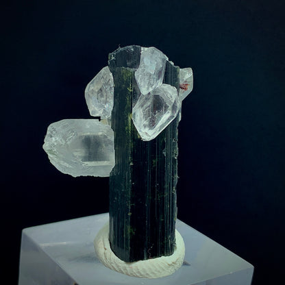 Epidote Crystal, Quartz Cluster, Mica Matrix, 60 Carat, Skardu Pakistan, Green Epidote, Mineral Association, Collector Specimen, Aesthetic Cluster, Miniature Specimen, Pakistan Mineral, Crystal Dimensions, Epidote on Quartz