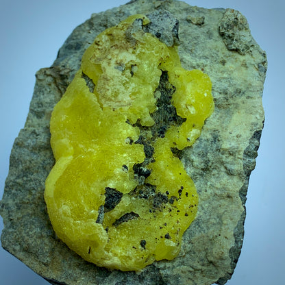 Brucite Crystal, 550 Grams, Lemon Yellow Brucite, Balochistan Mineral, Brucite Cluster, Rare Mineral, Collector Specimen, Pakistan Crystal, Magnesium Hydroxide