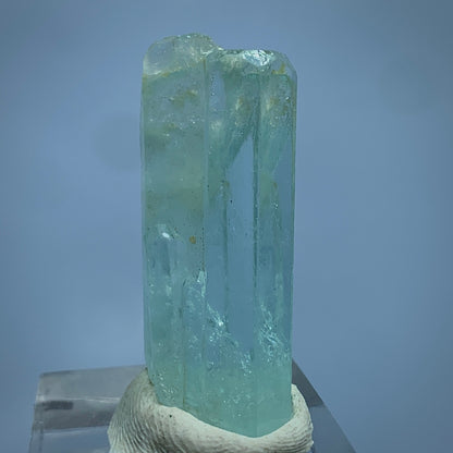Aquamarine Crystal, Apatite, , Mineral Association, Beryl Crystal, Collector Specimen, Aesthetic Cluster, Miniature Specimen, Crystal Dimensions, Natural Specimen