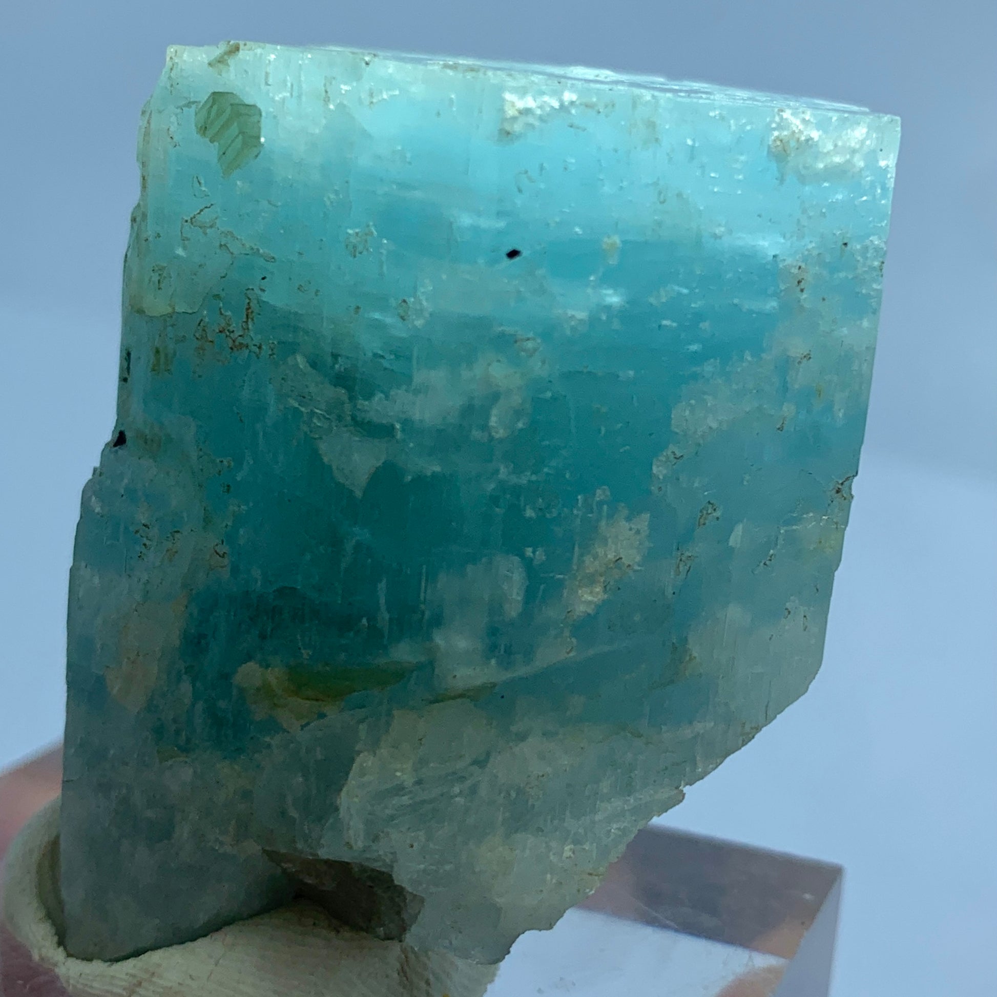 Terminated Aquamarine, 420 Carat, Deep Blue Beryl, Gem Quality Crystal, Afghanistan Mineral, Raw Aquamarine, Museum Specimen, Collector Stone, Natural Aquamarine, Hexagonal Crystal