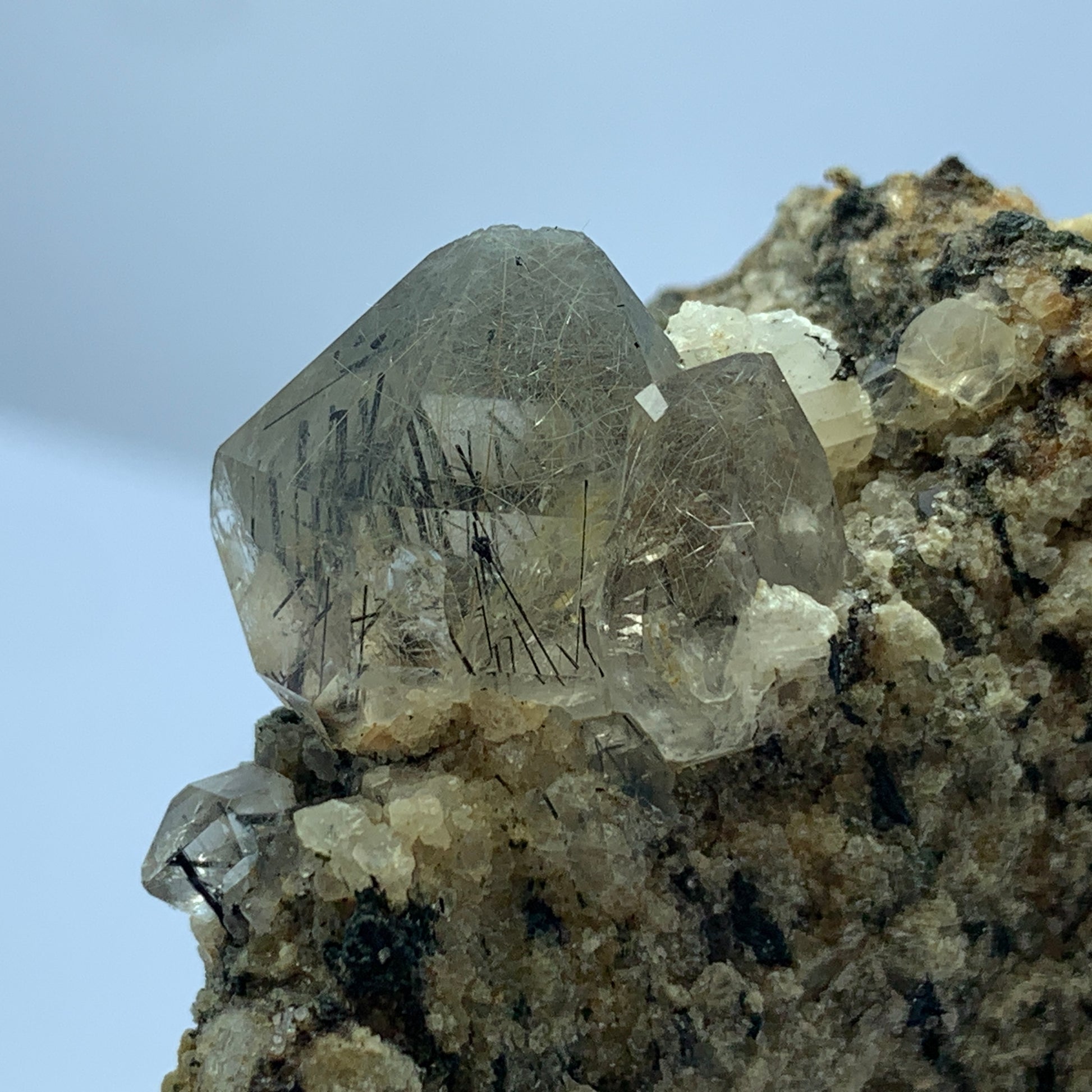 Rutilated Quartz, 208 Carat, Black Rutile, Copper Rutile, Terminated Crystal, Quartz on Matrix, Rare Rutile, Collector Grade, Mineral Specimen, Dual-Color Rutil