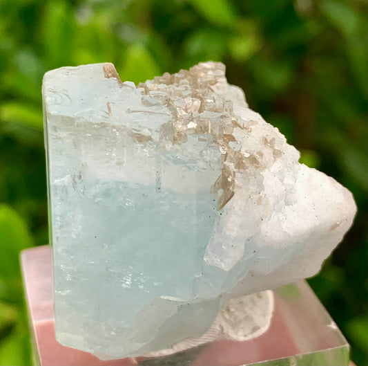 Natural Aquamarine Beautiful Termination Crystal Like Bunches of Needles Termination Crystals