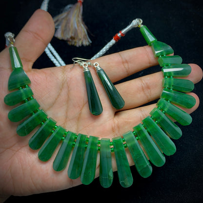 Nephrite Jade, Jade Necklace, Jade Earrings, 450 Carats, Massive Gemstone, Healing Crystal, Heart Chakra, Good Luck Stone, Statement Jewelry, Green Gemstone, Investment Piece, Jade Set, Natural Jade