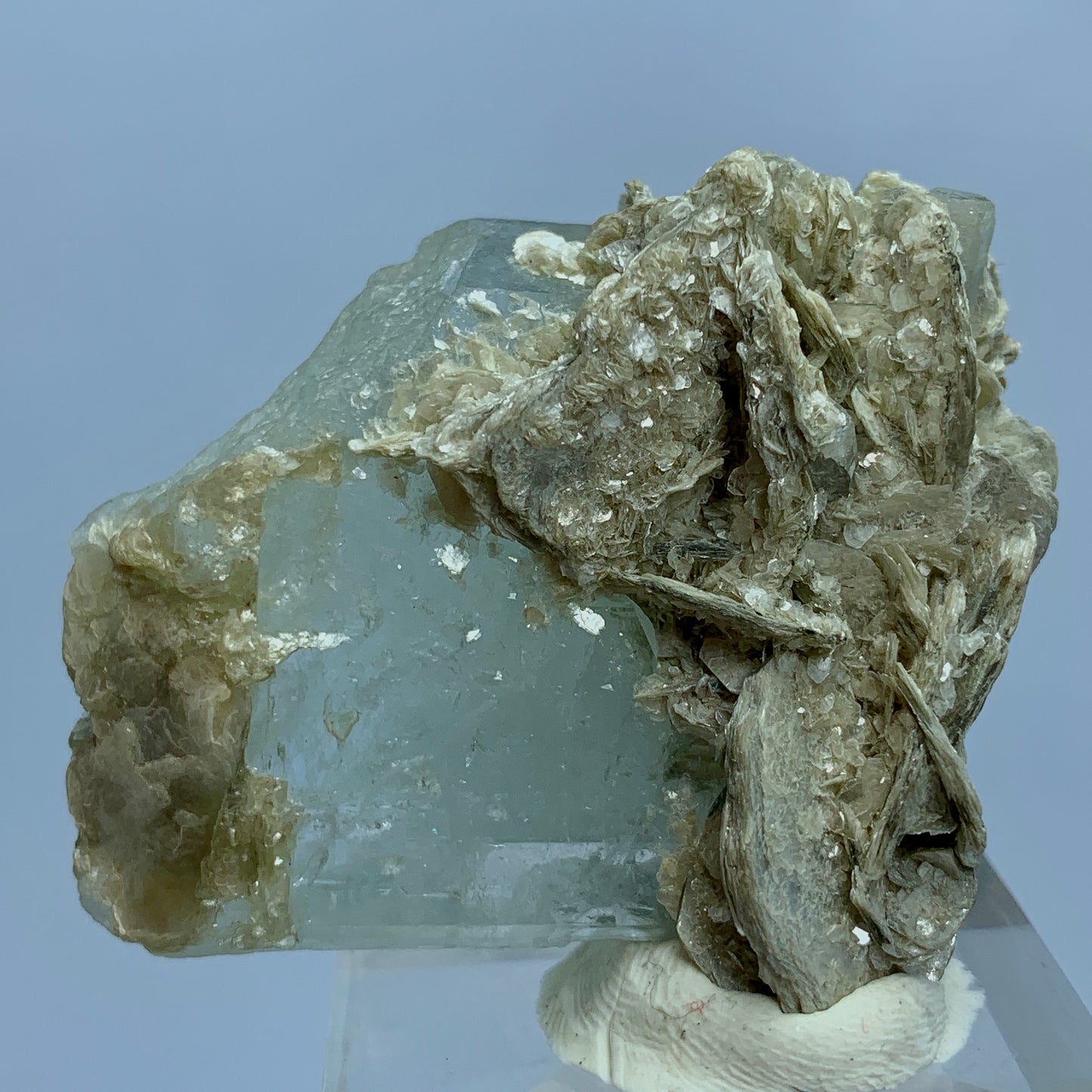 Aquamarine Crystal, Muscovite Mica, 220 Carats, Pakistan Mineral, Beryl Crystal, Pegmatite Mineral, Throat Chakra, Mineral Association, Collector Specimen, Aesthetic Cluster, Miniature Specimen, Crystal Dimensions, Natural Specimen