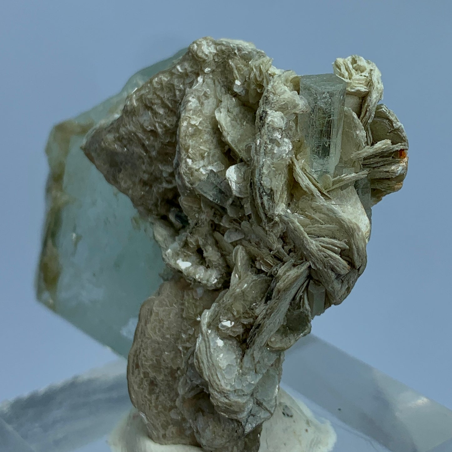 Aquamarine Crystal, Muscovite Mica, 220 Carats, Pakistan Mineral, Beryl Crystal, Pegmatite Mineral, Throat Chakra, Mineral Association, Collector Specimen, Aesthetic Cluster, Miniature Specimen, Crystal Dimensions, Natural Specimen