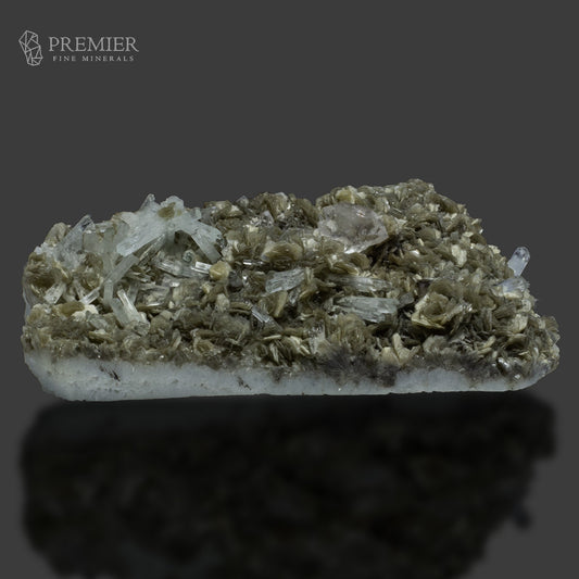 Aquamarine Cluster and Quartz on Muscovite – Skardu Pakistan