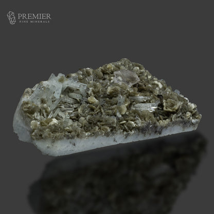 Aquamarine Cluster and Quartz on Muscovite – Skardu Pakistan