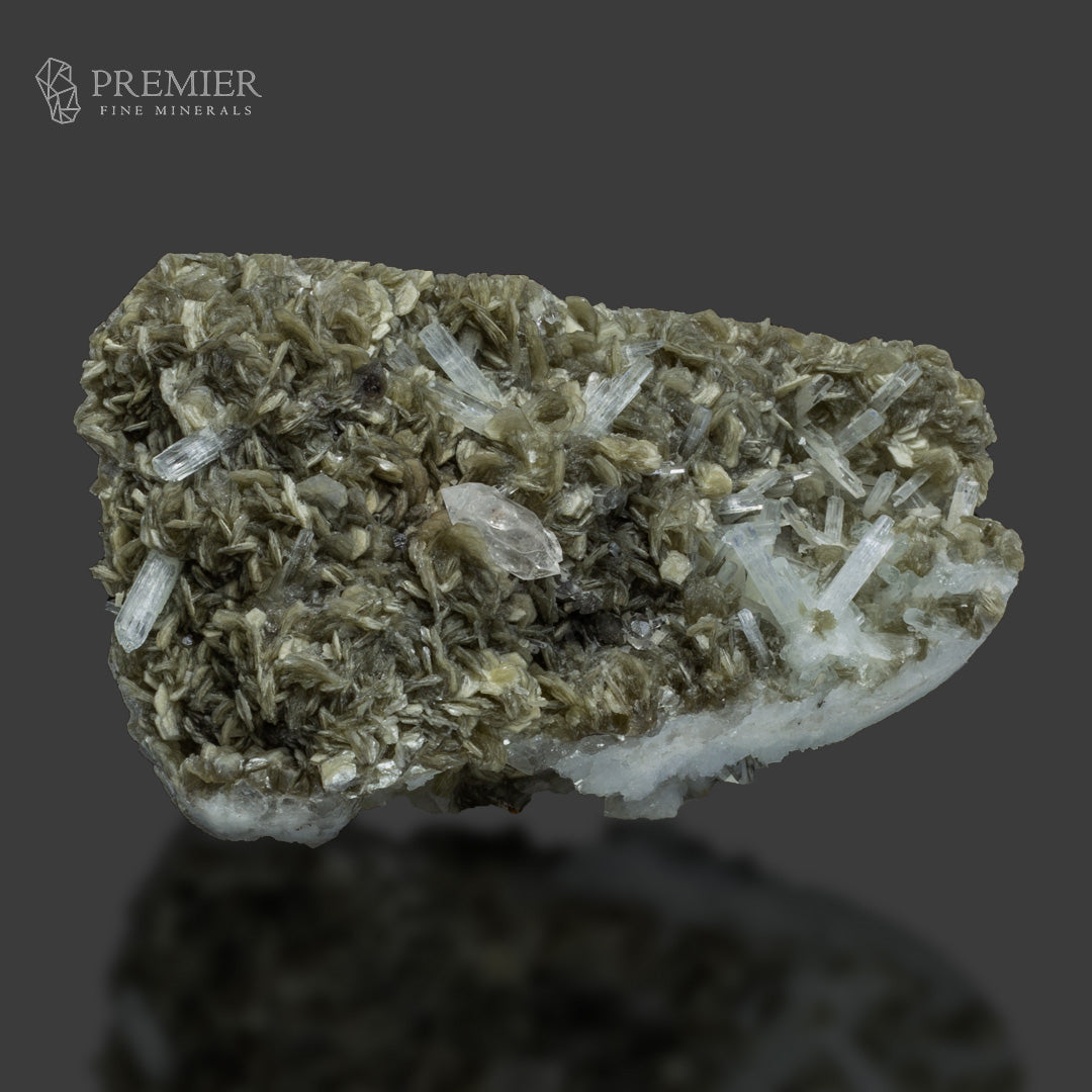 Aquamarine Cluster and Quartz on Muscovite – Skardu Pakistan