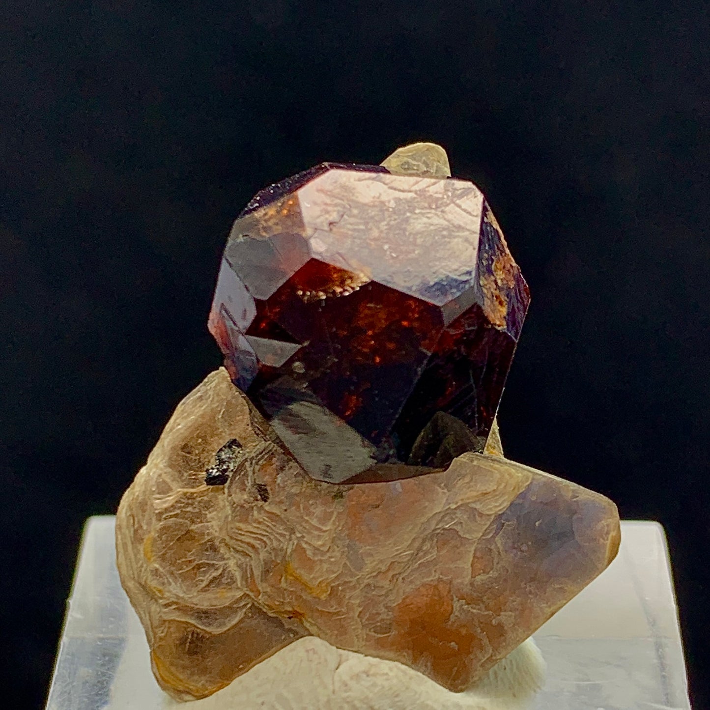 Almandine Garnet, Garnet on Muscovite, Skardu Pakistan, Muscovite Matrix, Garnet Crystal, Red Garnet, Mineral Specimen, Collector Crystal, Root Chakra, Pakistan Gemstone