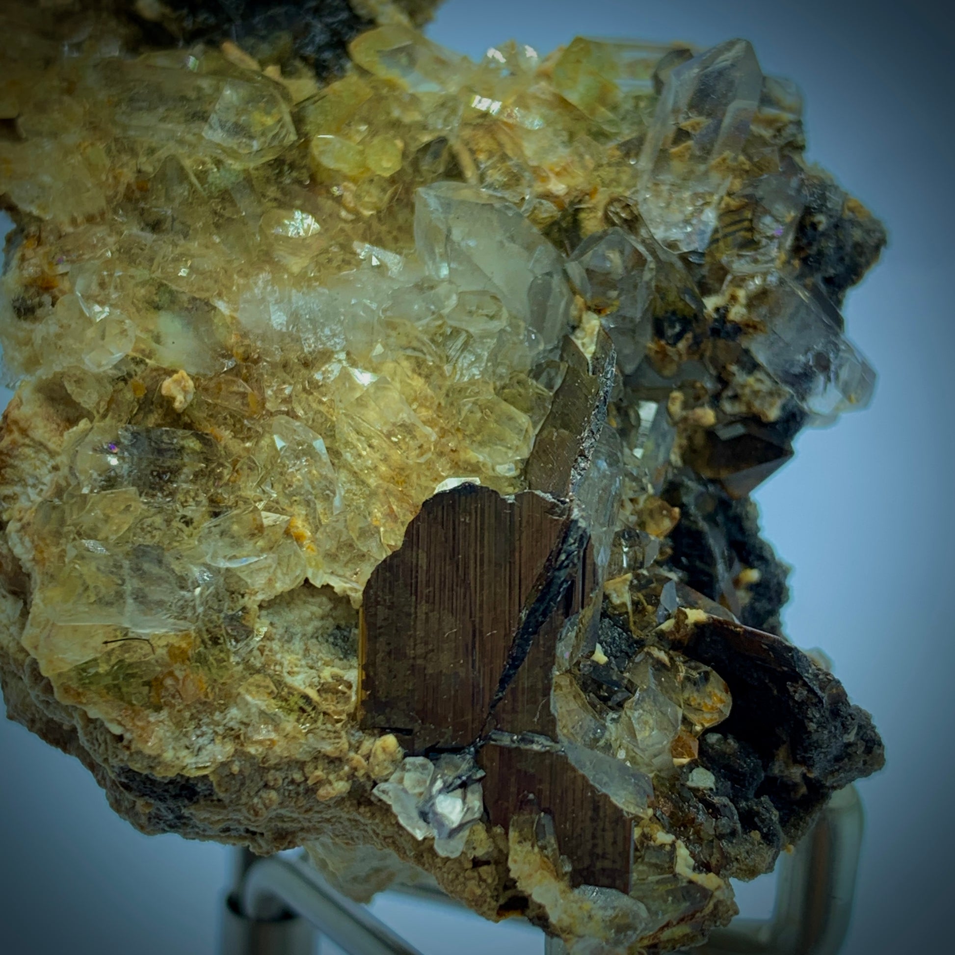 Brookite Crystal, Quartz Cluster, 345 Carats, Rare Mineral, Pakistan Mineral, Brookite on Quartz, Collector Specimen, High Energy, Investment Stone, Mineral Association, Crystal Dimensions, Natural Specimen