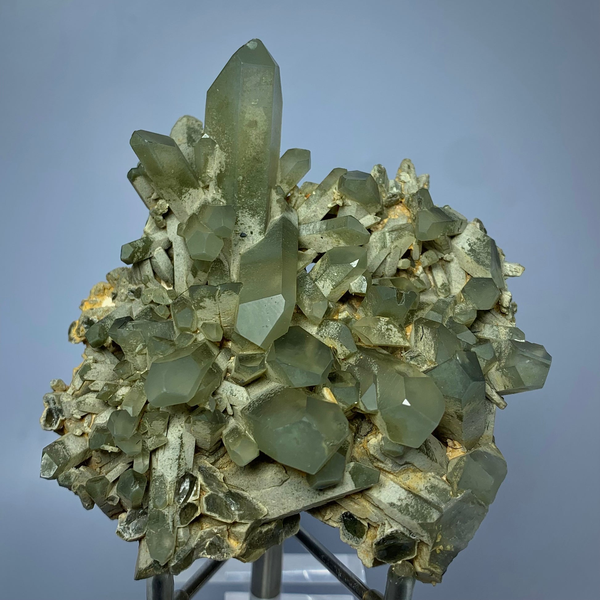 Chlorite Quartz, Green Quartz, 725 Carats, 145 Grams, Pakistan Mineral, Crystal Cleansing, Heart Chakra, Quartz Cluster, Collector Specimen, Aesthetic Cluster, Chlorite Inclusion,