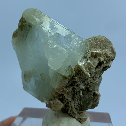 Aquamarine Crystal, Muscovite Mica, 220 Carats, Pakistan Mineral, Beryl Crystal, Pegmatite Mineral, Throat Chakra, Mineral Association, Collector Specimen, Aesthetic Cluster, Miniature Specimen, Crystal Dimensions, Natural Specimen