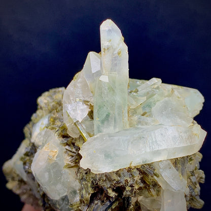 Epidote Crystal, Quartz Cluster, 1463 Carats, Massive Mineral, Green Crystal, Heart Chakra, Abundance Stone, Collector Specimen, Investment Stone, Mineral Association, Crystal Dimensions, Natural Specimen,