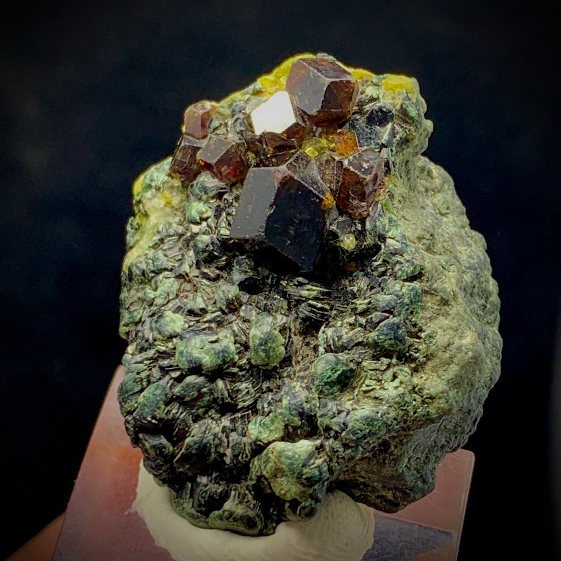 Andradite Garnet, Garnet Cluster, 160 Carats, Biotite Mica, Skardu Pakistan, Pegmatite Mineral, Dark Mineral, Black Garnet, Collector Specimen, Aesthetic Cluster, Miniature Specimen, Crystal Dimensions, Natural Specimen
