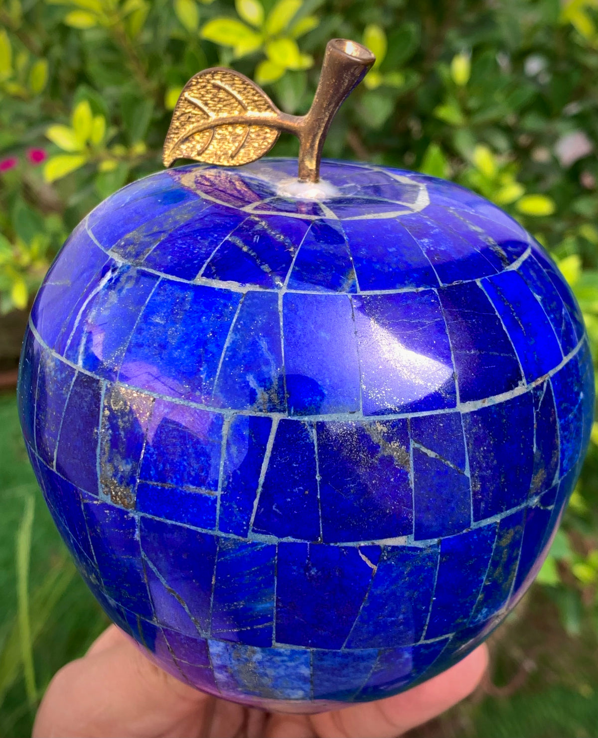 Lapis Lazuli Apple Sculpture, Blue Gemstone Fruit Figurine with Gold Tone Leaf, Natural Stone Carving, 1783g Collectible Home Decor