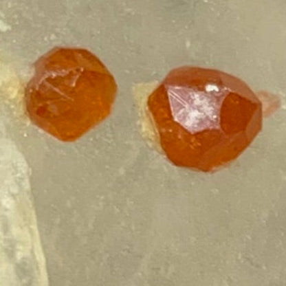 Spessartine Quartz, Garnet Inclusions, 160 Carats, 32 Grams, Pakistan Mineral, Sacral Chakra, Included Quartz, Collector Specimen, Miniature Specimen, Aesthetic Crystal