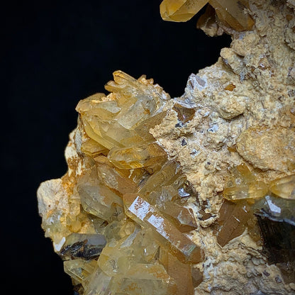 Brookite, Rare Mineral, Quartz Cluster, 550 Carats, 110 Grams, Pakistan Mineral, Polymorph, Collector Specimen, Cabinet Specimen, Tabular Crystal, Brookite on Quartz, High Luster