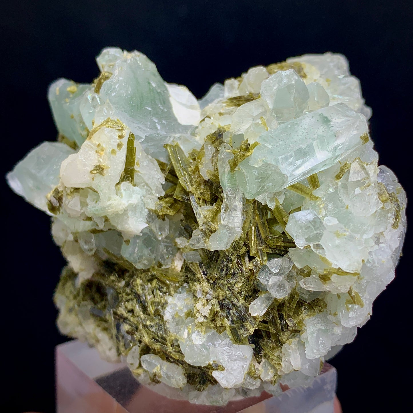 Epidote Crystal, Quartz Cluster, 1463 Carats, Massive Mineral, Green Crystal, Heart Chakra, Abundance Stone, Collector Specimen, Investment Stone, Mineral Association, Crystal Dimensions, Natural Specimen