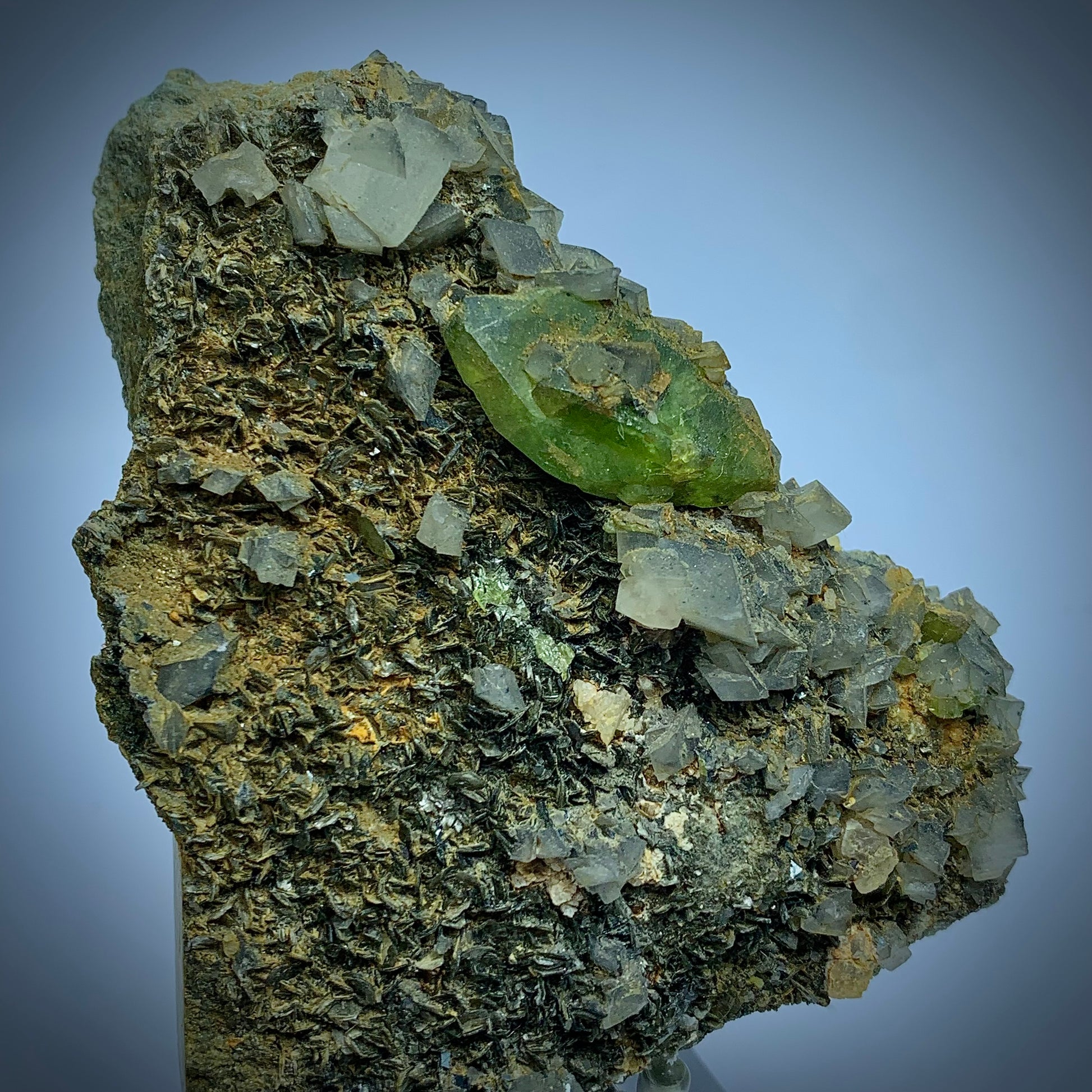 Sphene Crystal, Titanite, Calcite, 995 Carats, 199 Grams, Pakistan Mineral, Balochistan, Rare Mineral, Collector Specimen, Aesthetic Cluster, CaTiSiO5, Mineral Association, Cabinet Specimen