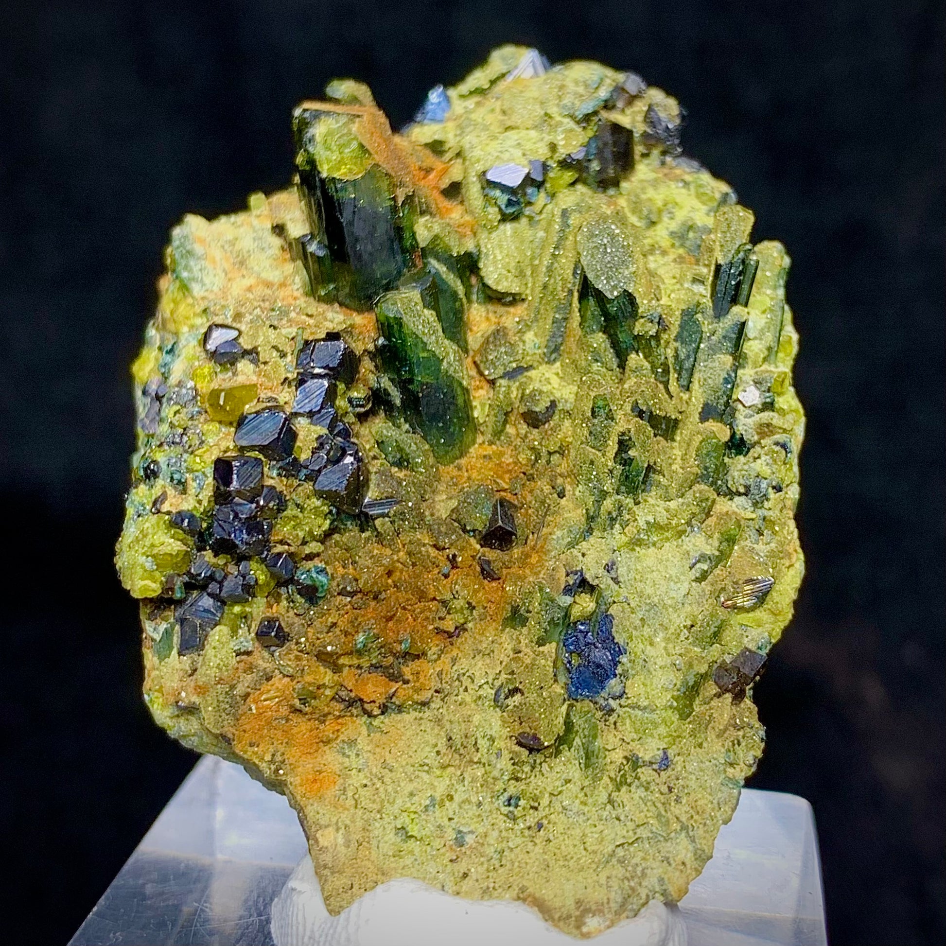 Vesuvianite, Magnetite, Diopside, 295 Carats, 59 Grams, Mineral Association, Skarn Deposit, Idocrase, Pyroxene, Collector Specimen, Miniature Specimen, Complex Mineral, Cabinet Specimen