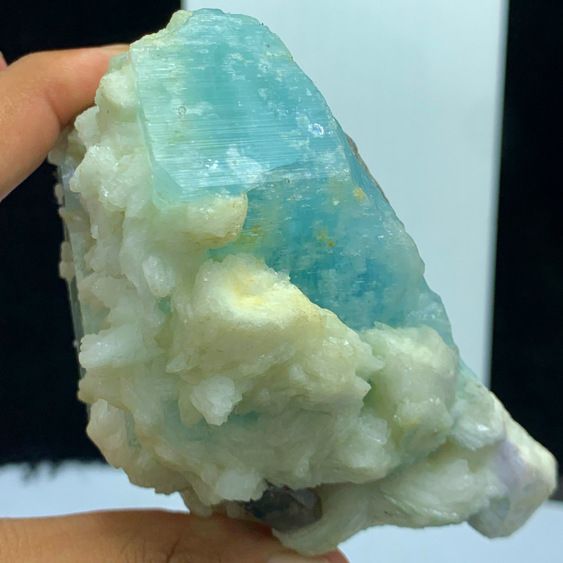 Aquamarine Crystal, 2500 Carat Beryl, Deep Blue Aquamarine, Raw Crystal Specimen, Afghanistan Mineral, Large Aquamarine, Rough Gemstone, Investment Mineral, Beryl Crystal, Blue Crystal