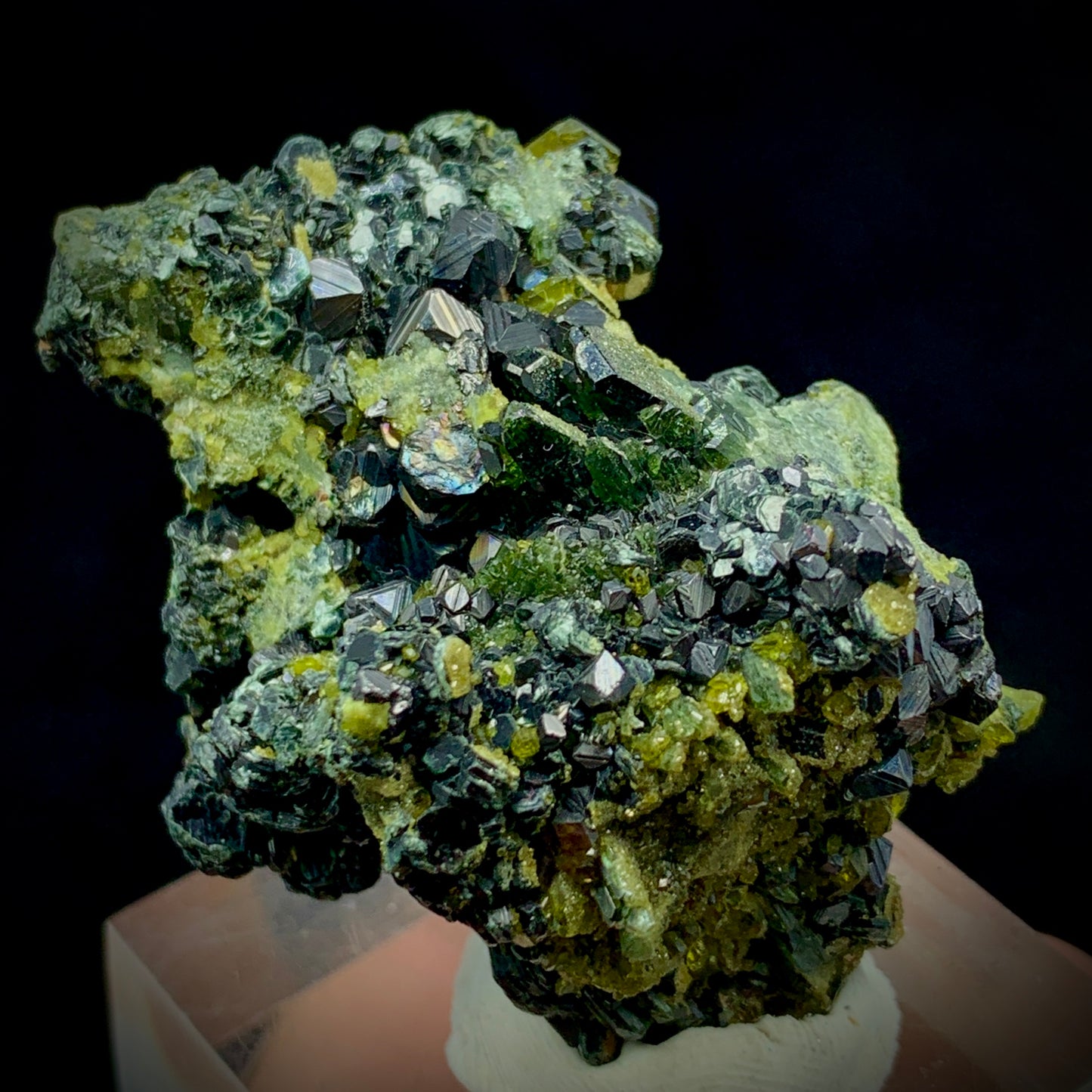 Magnetite, Vesuvianite, Diopside, Mineral Association, 305 Carats, Skarn Mineral, Black Mineral, Green Mineral, Collector Specimen, Complex Mineralogy, Grounding Stone, Crystal Dimensions, Pyroxene