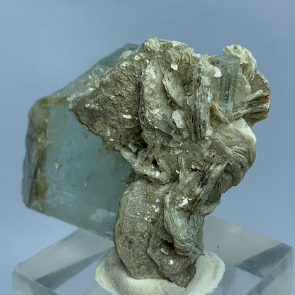 Aquamarine Crystal, Muscovite Mica, 220 Carats, Pakistan Mineral, Beryl Crystal, Pegmatite Mineral, Throat Chakra, Mineral Association, Collector Specimen, Aesthetic Cluster, Miniature Specimen, Crystal Dimensions, Natural Specimen