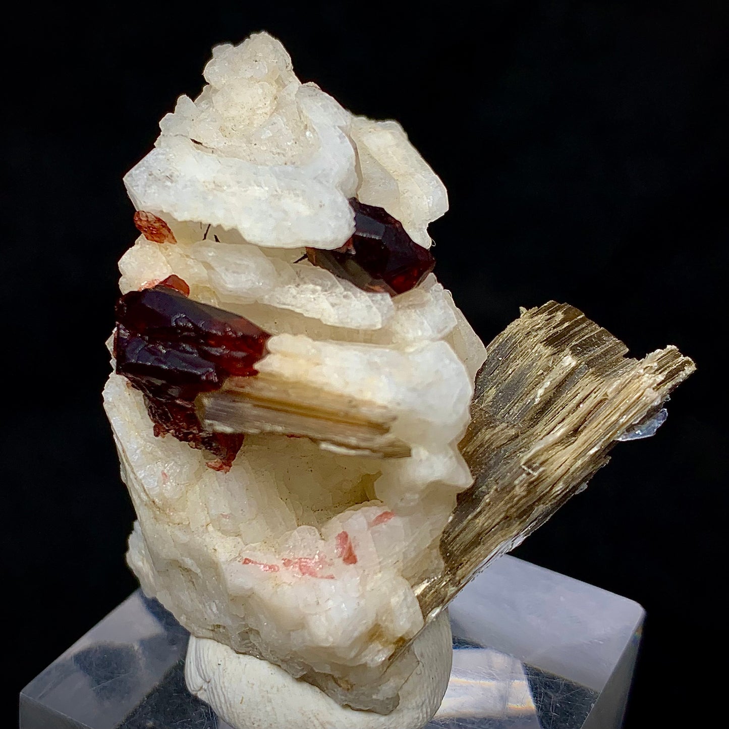 Rhodolite Garnet, Garnet in Matrix, Pakistan Mineral, Heart Chakra, Feldspar, Mica, Pegmatite Mineral, Collector Specimen, Miniature Specimen, Gemstone Crystal, Mineral Association