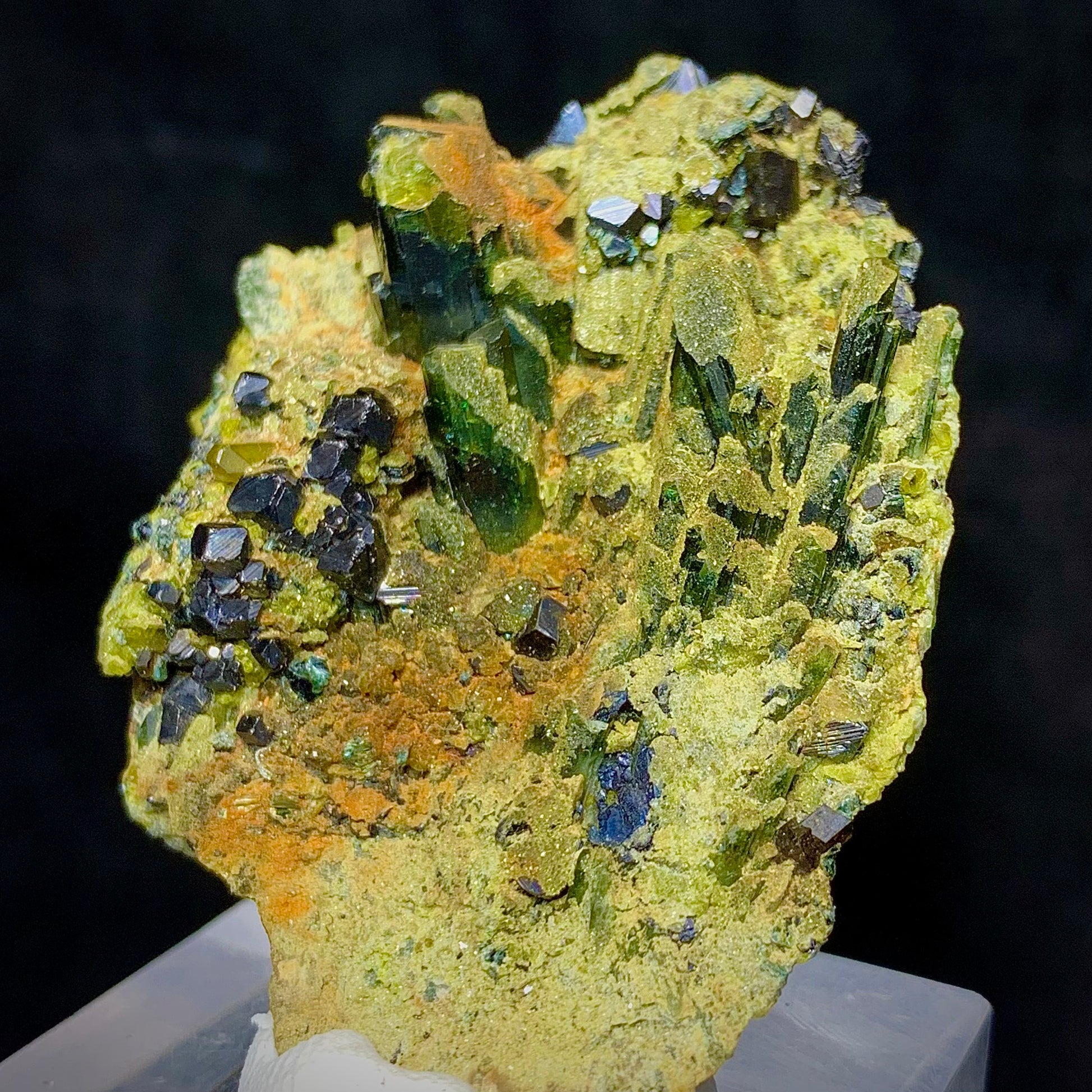 Vesuvianite, Magnetite, Diopside, 295 Carats, 59 Grams, Mineral Association, Skarn Deposit, Idocrase, Pyroxene, Collector Specimen, Miniature Specimen, Complex Mineral, Cabinet Specimen