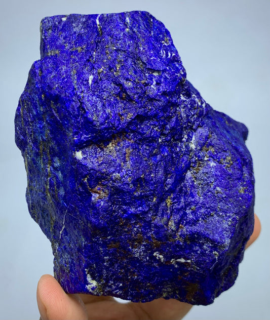 780g raw Lapis Lazuli boulder specimen from Badakhshan
Blocky Lapis Lazuli specimen with golden Pyrite