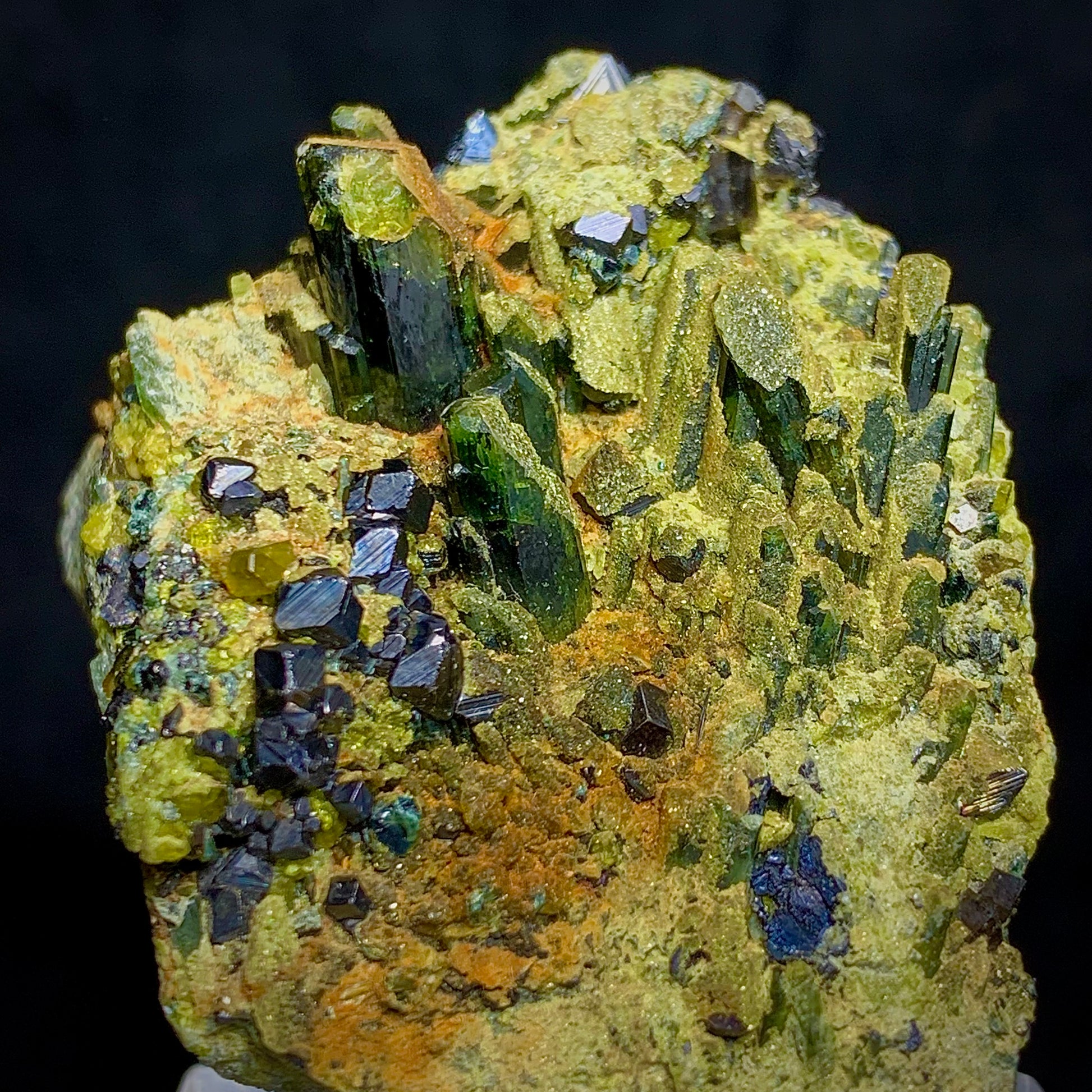 Vesuvianite, Magnetite, Diopside, 295 Carats, 59 Grams, Mineral Association, Skarn Deposit, Idocrase, Pyroxene, Collector Specimen, Miniature Specimen, Complex Mineral, Cabinet Specimen