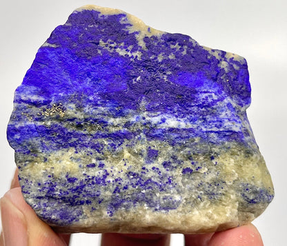 Compact boxy Lapis Lazuli piece from Afghanistan
Small slab-form Lapis Lazuli with metallic Pyrite