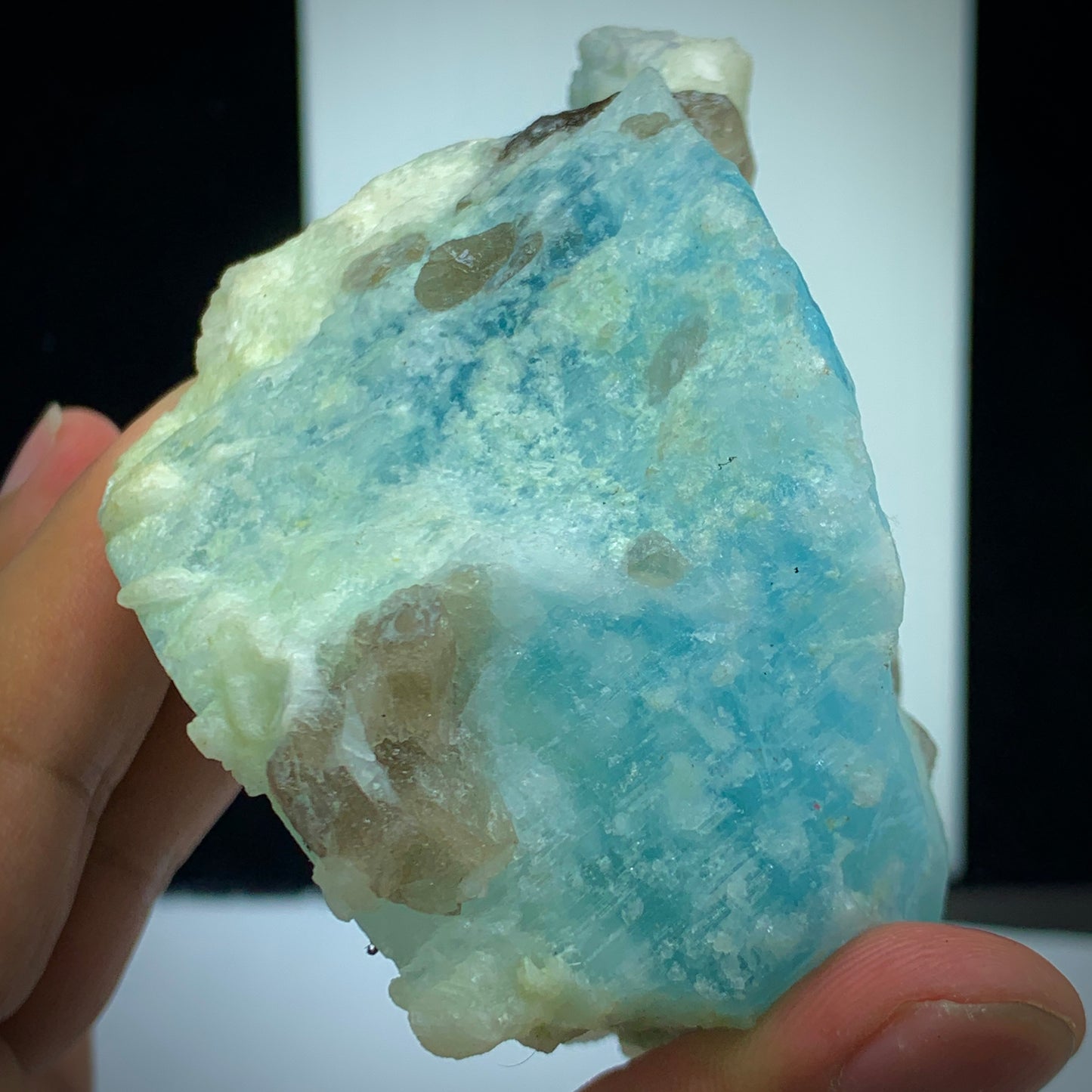 Aquamarine Crystal, 2500 Carat Beryl, Deep Blue Aquamarine, Raw Crystal Specimen, Afghanistan Mineral, Large Aquamarine, Rough Gemstone, Investment Mineral, Beryl Crystal, Blue Crystal