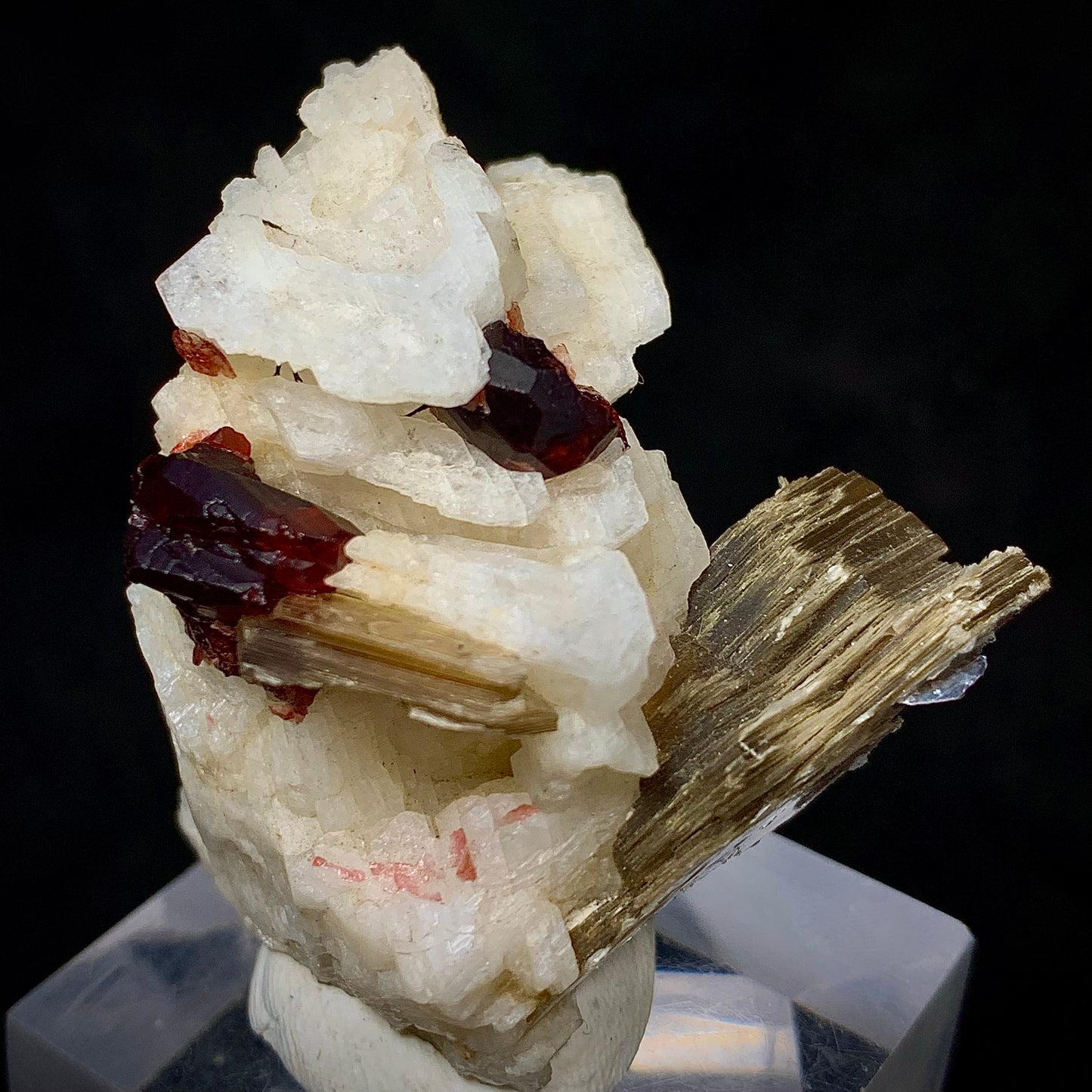 Rhodolite Garnet, Garnet in Matrix, Pakistan Mineral, Heart Chakra, Feldspar, Mica, Pegmatite Mineral, Collector Specimen, Miniature Specimen, Gemstone Crystal, Mineral Association