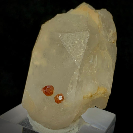 Spessartine Quartz, Garnet Inclusions, 160 Carats, 32 Grams, Pakistan Mineral, Sacral Chakra, Included Quartz, Collector Specimen, Miniature Specimen, Aesthetic Crystal