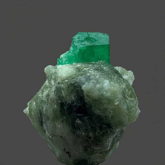 Emerald Crystal, Emerald on Matrix, Vivid Green Emerald, 57 Carat, Raw Emerald, Natural Specimen, Pakistan Emerald, Mineral Collector, Green Crystal, Collector Gemstone, Rare Emerald, Raw Stone