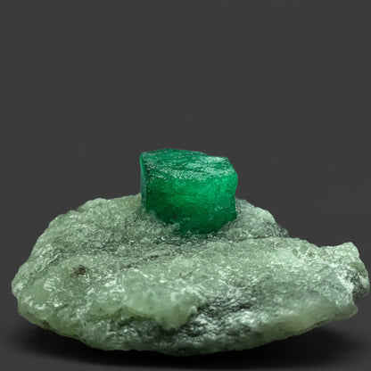 Emerald Crystal, Emerald on Matrix, Vivid Green Emerald, 21 Carat, Raw Emerald, Natural Specimen, Mineral Collector, Green Crystal, Collector Gemstone, Emerald Display, Raw Stone, Beryl Crystal