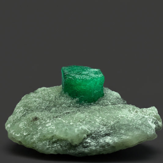 Emerald Crystal, Emerald on Matrix, Vivid Green Emerald, 21 Carat, Raw Emerald, Natural Specimen, Mineral Collector, Green Crystal, Collector Gemstone, Emerald Display, Raw Stone, Beryl Crystal