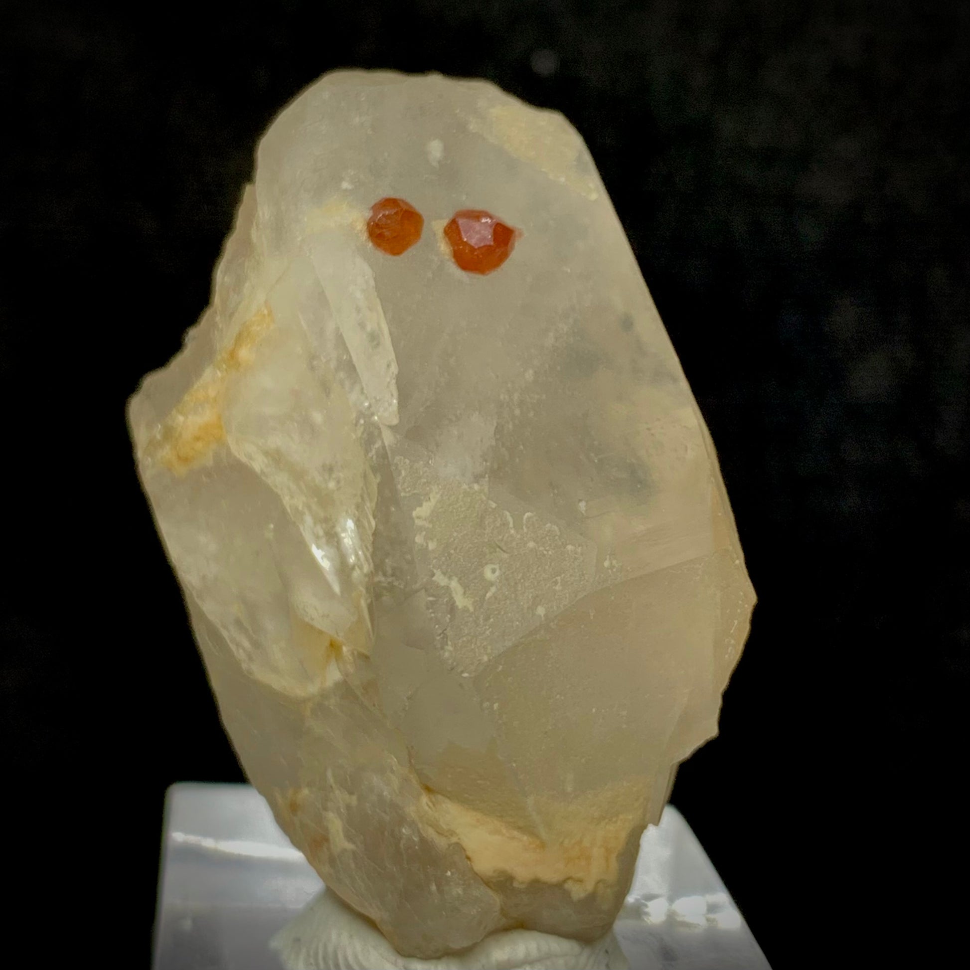 Spessartine Quartz, Garnet Inclusions, 160 Carats, 32 Grams, Pakistan Mineral, Sacral Chakra, Included Quartz, Collector Specimen, Miniature Specimen, Aesthetic Crystal